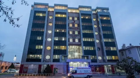 Kızılay 500 milyon liralık malını 100 milyona sattı