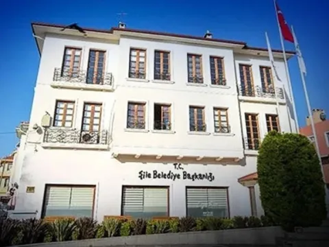 Görevinden uzaklaştırılan Şile Belediye Başkanı Özgür Kabadayı hakim karşısında! Aylık gelirini açıkladı - fotoğraf 3