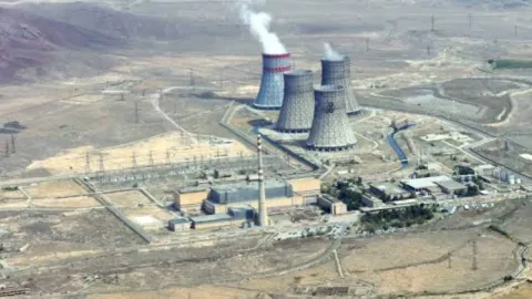 Komşu ülke Türkiye'nin dibinde tehlike saçan tesisi kapatmadan yenisini açacak