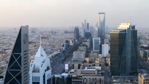 Körfez ülkelerinden Riyad’da olağanüstü toplantı