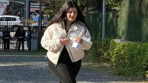 KPSS'ye giderken lastikleri patladı, kapılar kapanınca sınava alınmadı