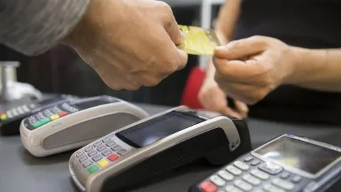 Kredi kartıyla ödeme yapanlara uyarı: Bu hata paranızı iki kez çekebilir
