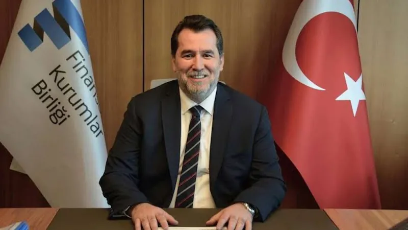 Krizin kilit ismi otomobilinde intihar etti: Fon krizi can aldı