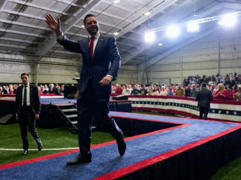 Trump'ın yardımcısı JD Vance başkan adaylığı sorusunu yanıtladı: 'İhtimal var' - fotoğraf 3