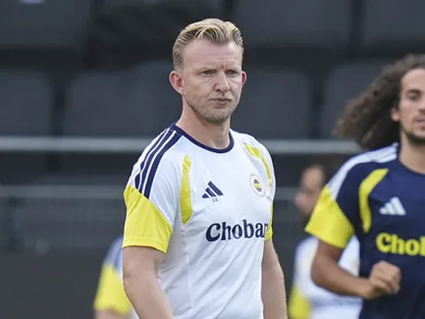 Dirk Kuyt’ın menajerinden açıklama: 'Sezon sonuna kadar kalabilir!' - fotoğraf 4