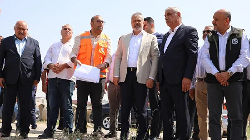 KUMLU İLÇESİNE HALI SAHA