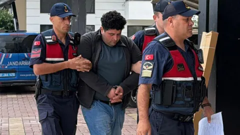 Kuşları vahşice katledip görüntüleri sanal medyada paylaşmıştı: Yusufcan Turay tutuklandı