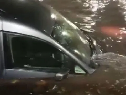 İstanbul'da sağanak alarmı! Pendik'te korkutan görüntü! - fotoğraf 2