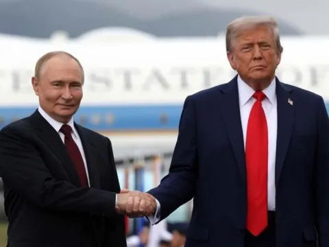 Trump açıkladı: "ZELENSKİ-PUTİN GÖRÜŞMESİ ÇOK YAKINDA" - fotoğraf 1