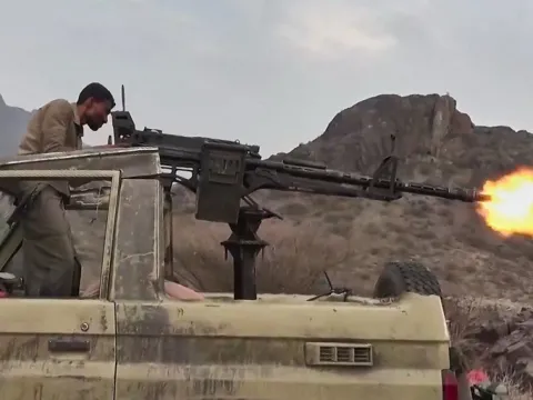 Son dakika.. Suudi Arabistan'da havalimanlarına saldırı - fotoğraf 4