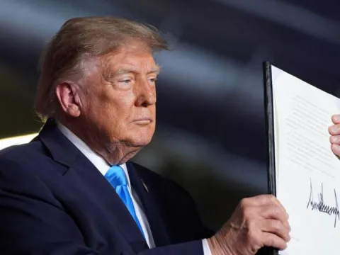 Trump'tan 'kırmızı dizel' kararı - fotoğraf 1