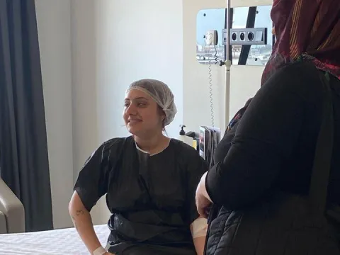Kızını ameliyat masasında kaybetmişti! Özel hastane, Adli Tıp'tan evrak gizledi iddiası - fotoğraf 1