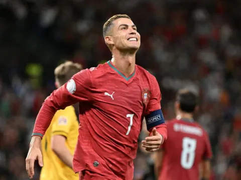 Ronaldo'dan milli takım açıklaması! - fotoğraf 1
