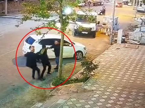 Mardin’de ‘kira’ cinayeti kamerada! Duruşmada amcasını öldürdüğünü kabul etti: Kaç bıçak darbesi vurduğumu hatırlamıyorum - fotoğraf 5