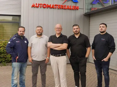 Basbug Group Hollanda'ya açıldı - fotoğraf 2