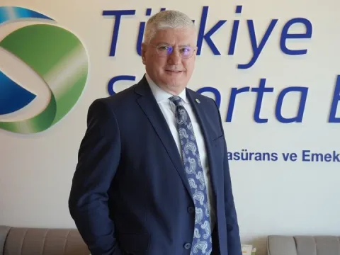 "Bugün ihtiyaç olanın güveni zedelemek değil güçlendirmektir" - fotoğraf 1