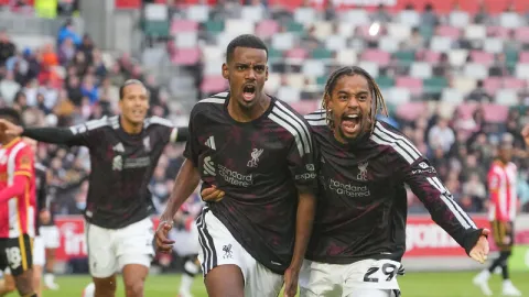 Liverpool deplasmanda 3 puanı aldı