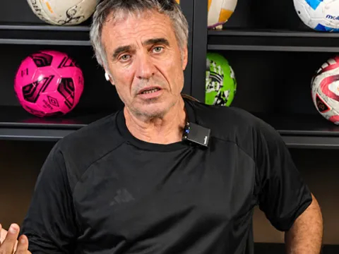 Ersun Yanal, Montella'ya ateş püskürdü: 'Sen bizim aklımızla dalga mı geçiyorsun terbiyesiz adam! Bu adamı İtalya maçına çıkarmayın, hemen gönderin' - fotoğraf 5