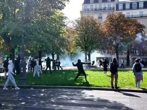Fransa'da lise öğrencileri ülke çapında eylemde - fotoğraf 1