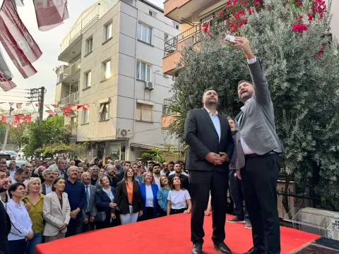 İzmir'de Yeni Parti'den istifa eden yaklaşık 200 kişi CHP'ye katıldı - fotoğraf 4