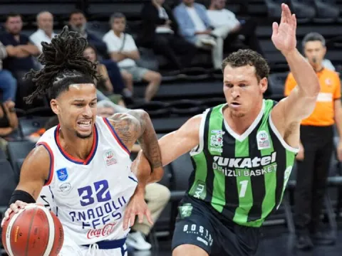 Anadolu Efes 3'te 3 yaptı! - fotoğraf 1