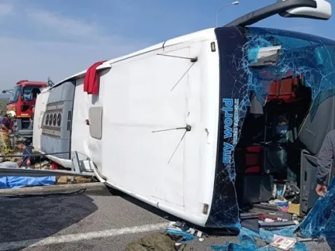 Manisa'daki otobüs kazasında geri manevra hatası: 11 eve ateş düştü! Şoförlerin ifadesi ortaya çıktı - fotoğraf 3