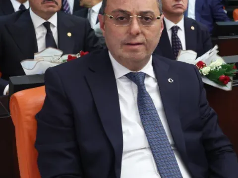 AKP'de "Reis partiyi kapatsa" krizi! Kulağı çekildi... - fotoğraf 2