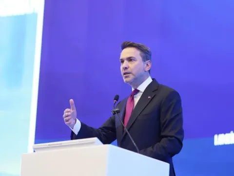Bakan Bayraktar'dan 'Milli Enerji 2040' açıklaması: 100 milyar dolarlık yatırım öngörüyoruz - fotoğraf 1