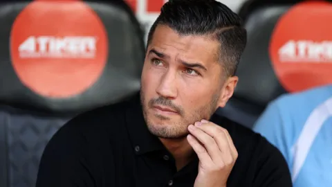 Maç sonu Nuri Şahin’e olay soru! Salondaki herkes şaştı kaldı