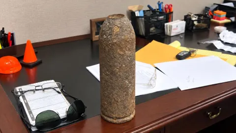 Masada dekor olarak kullandığı cisim patlamamış bomba çıktı