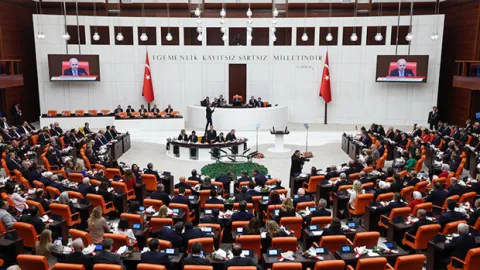 Meclis'te yoğun mesai: Bütçe görüşmeleri sürüyor, Kızılay teklifi gündemde