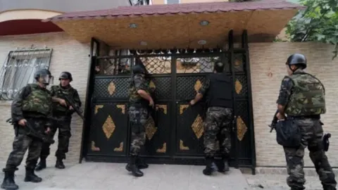 Mersin'de uyuşturucu operasyonu: 77 zanlıdan 14'ü tutuklandı