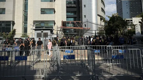Mersin'deki yolsuzluk soruşturmasında tutuklama kararı