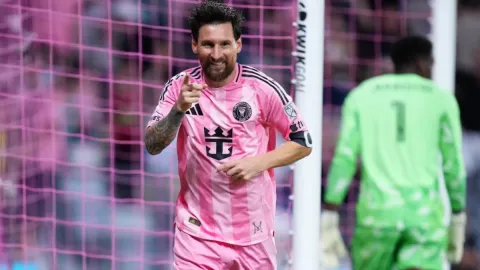 Messi milli takımdan emekli oldu, şova devam ediyor: 66 gol kaldı