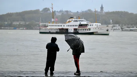 Meteoroloji uyardı, tüm yurda yayılacak: Bahar havasından sonra yağmur geliyor