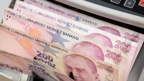 Mevduat ve kredi faizlerinde beklenmedik hamle: Rakamlar sil baştan değişti