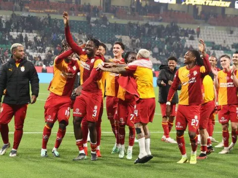 "En güçlüsü Galatasaray!" - fotoğraf 1