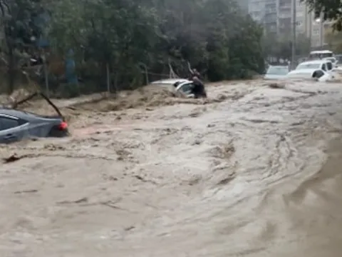 Sel felaketinde kaybolan Ahmet Derin ve Haşim Ciritoğulları'nın son görüntüleri ortaya çıktı - fotoğraf 3