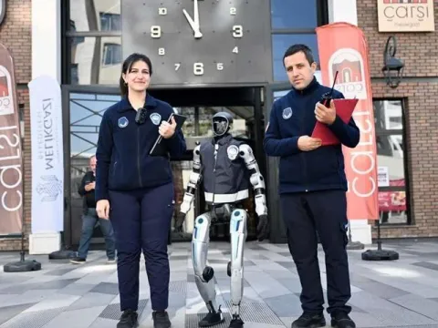 BU DA KAYSERİLİ 'ZABITA' ROBOT! - fotoğraf 2