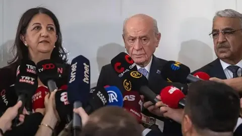 MHP lideri Bahçeli, İmralı heyetiyle görüştü