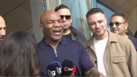 Mike Tyson İstanbul'da: "Türkiye'de bulunmaktan çok mutluyum"