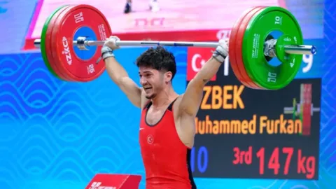 Milli halterci dünya 2'ncisi oldu