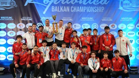 Milliler, Balkan Güreş Şampiyonası'na damga vurdu