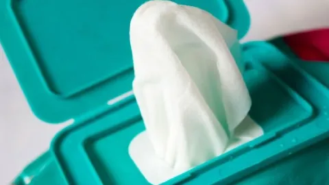 Milyonlarca kişinin kullandığı ıslak mendillere yasak geliyor