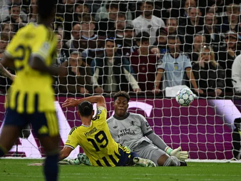 Aston Villa maçında Vedat Muriqi'nin 30 dakikası olay oldu: Fırsatları tepti, hata yaptı! - fotoğraf 3