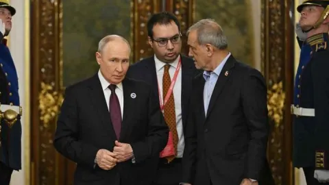Moskova’da Putin-Pezeşkiyan görüşmesi: "ABD olmadan bütün sorunlarımızı çözebilecek kapasitedeyiz”