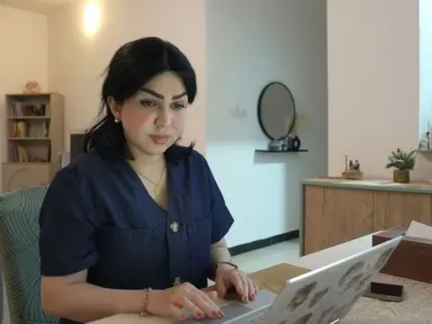 Iraklı kadınlar cinsel şiddetle mücadele için tacizi görüntüleme dahil çözüm arıyor - fotoğraf 1