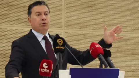 Muğla Büyükşehir Belediye Başkanı Ahmet Aras AKP'ye katılacağı iddialarına son noktayı koydu