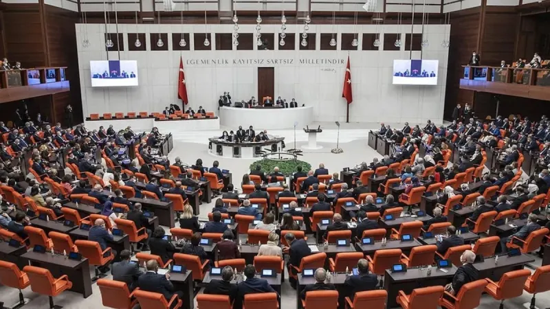 Muhalefetin ‘fon krizi araştırılsın’ önergesi AKP ve MHP oylarıyla reddedildi