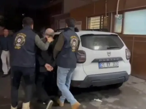 19 yıllık sır! Baba tutuklandı - fotoğraf 1